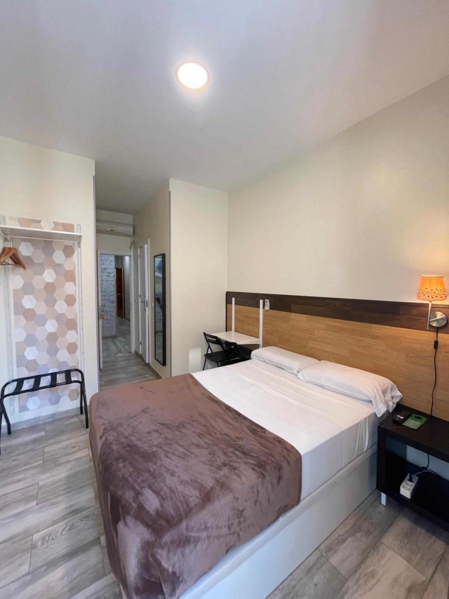Hostal Oliver, Madrid